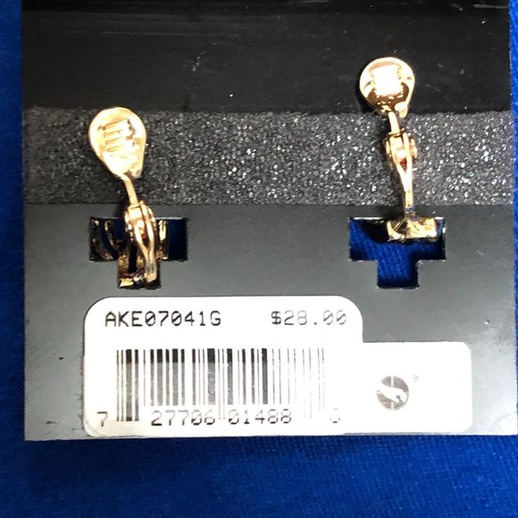 2/$15 Anne Klein Costume Jewelry 3/4" Gold Earrings Clip On - NWT - Picture 2 of 2